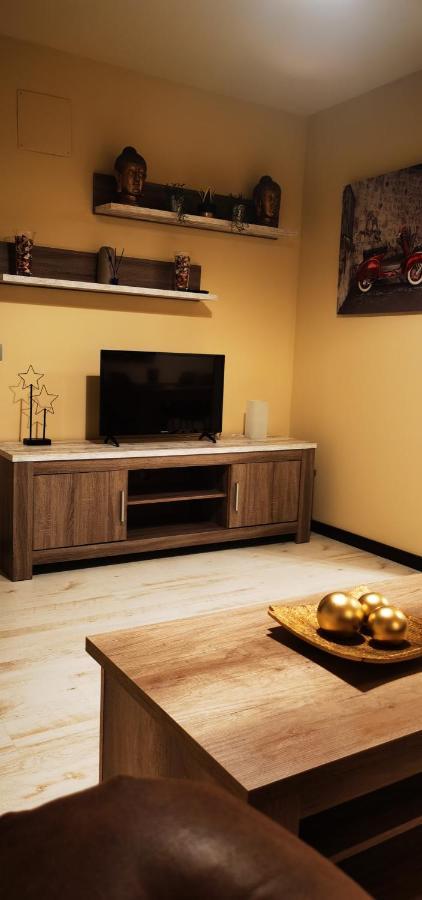 Ales Ii Apartment *